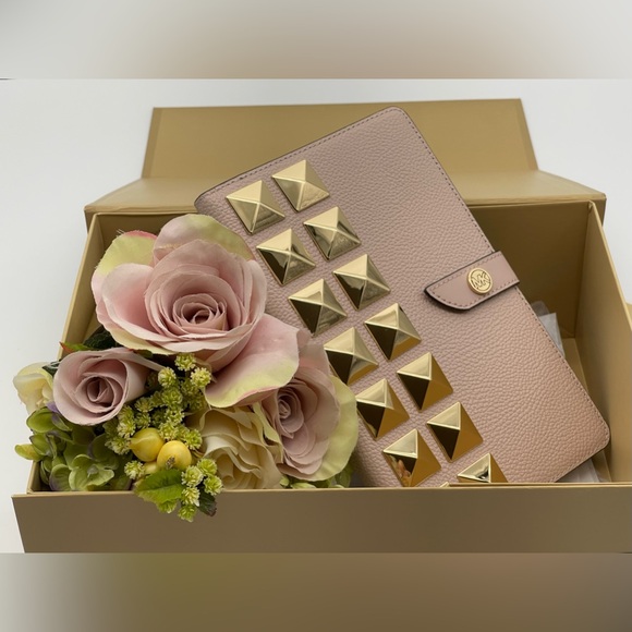 Michael Kors Medium Studded Pebbled Leather Notebook - Picture 9 of 16